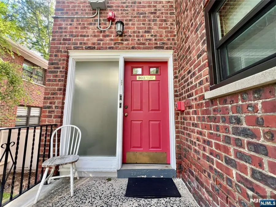 303 Grand Avenue 3, Englewood, NJ 07631 - #3