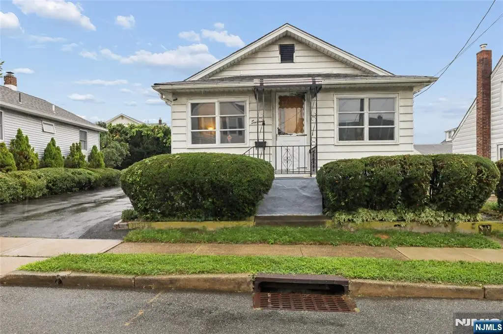 16 Lee Street, Elmwood Park, NJ 07407 - #1