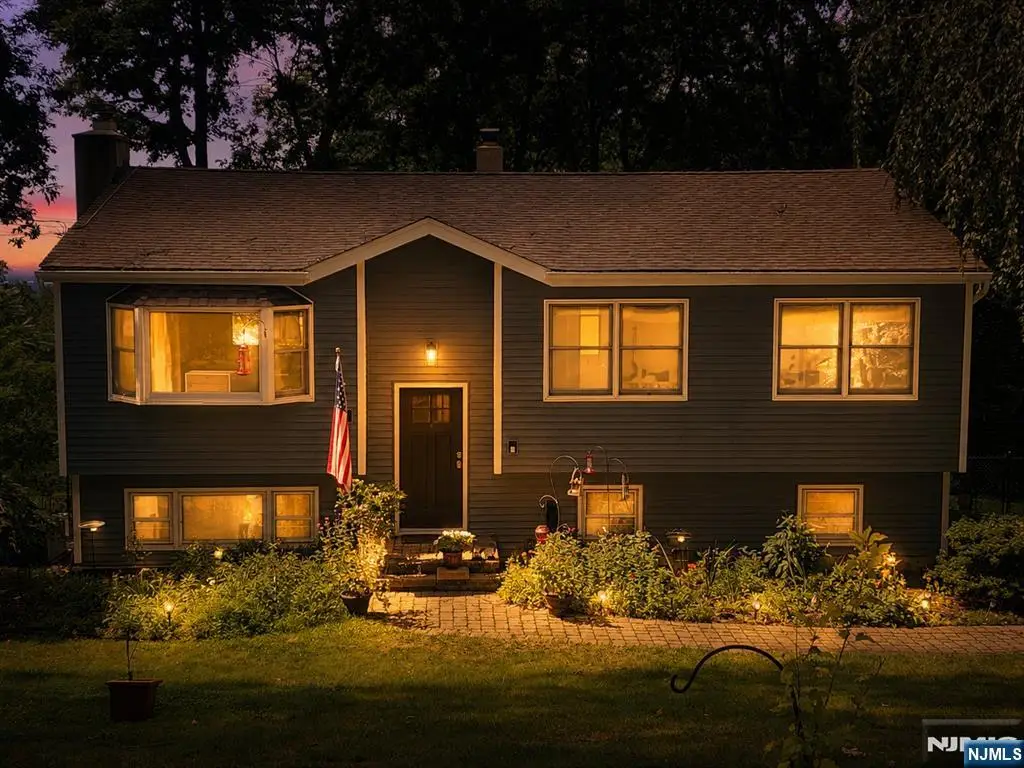 11 Hillsdale Drive, Vernon, NJ 07461 - #1