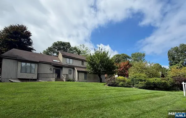 669 Alexander Court, River Vale, NJ 07675