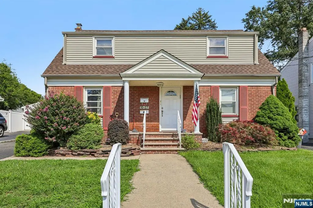 15-27 Parmelee Avenue, Fair Lawn, NJ 07410 - #1