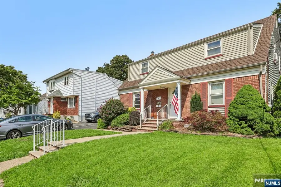 15-27 Parmelee Avenue, Fair Lawn, NJ 07410 - #3