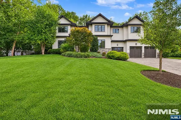 28 Leroy Street, Tenafly, NJ 07670