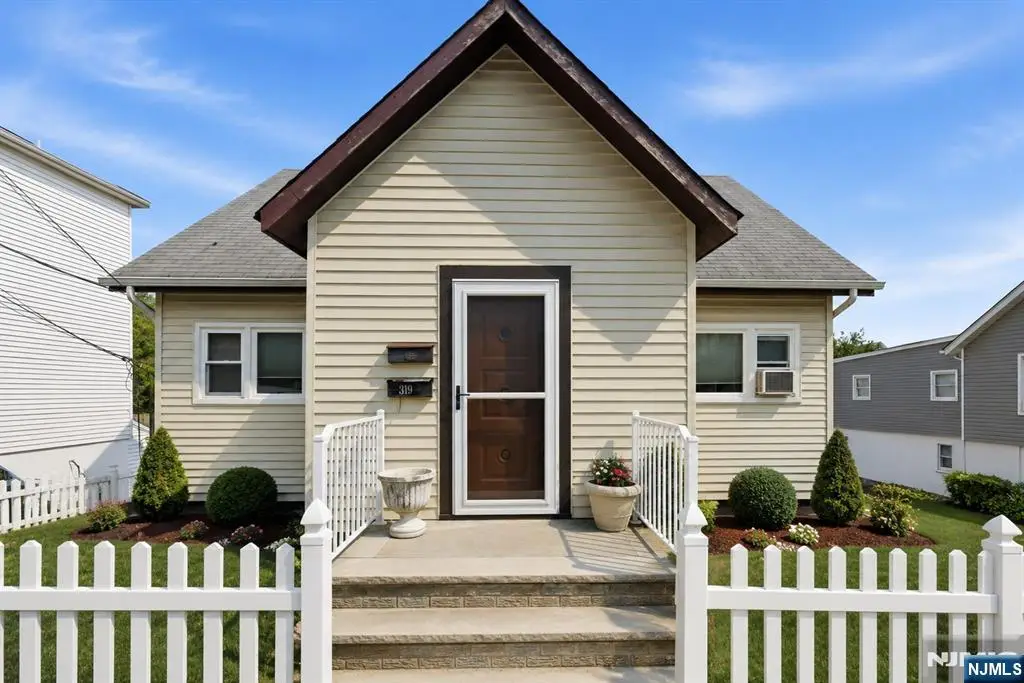 319 6th Street, Carlstadt, NJ 07072 - #1