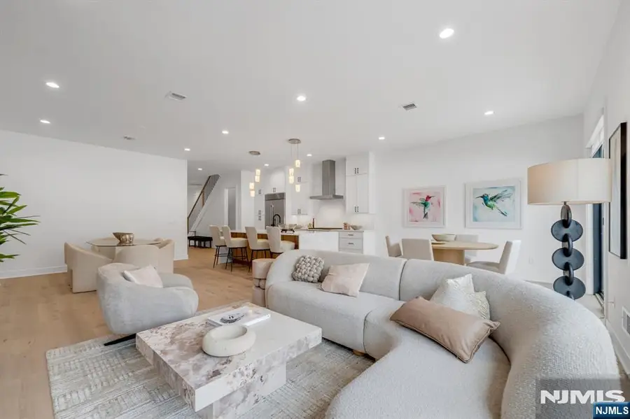 6 Feldman Court, Paramus, NJ 07652 - #2
