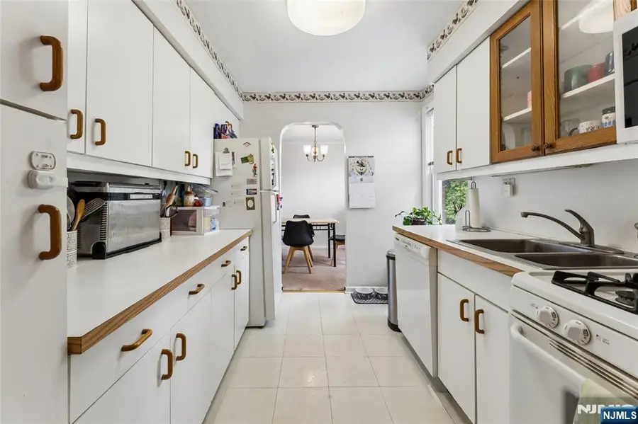 23 Park 88, Verona, NJ 07044 - #2