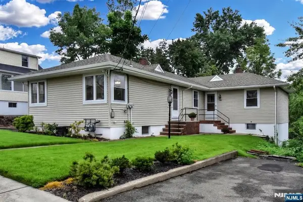 419 Madison Avenue, Hasbrouck Heights, NJ 07604