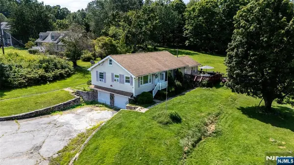 12 James Terrace, Fredon, NJ 07860