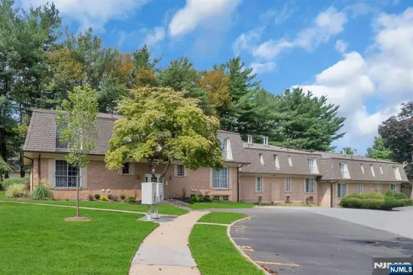 265 Collignon Way 1A, River Vale, NJ 07675