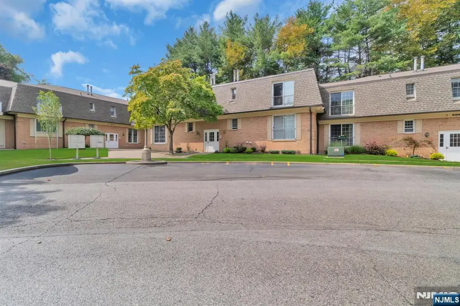 265 Collignon Way 1A, River Vale, NJ 07675 - #2