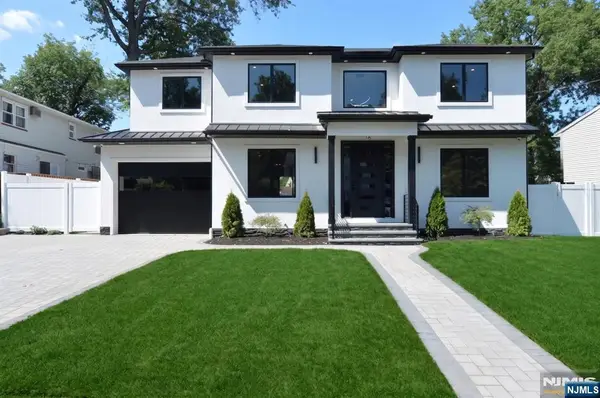 15 Wyckoff Terrace, Fair Lawn, NJ 07410