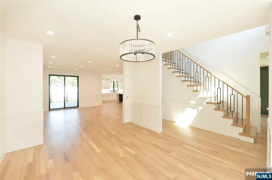 15 Wyckoff Terrace, Fair Lawn, NJ 07410 - #2