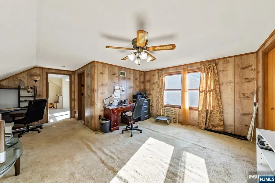 29 Miller Street, Saddle Brook, NJ 07663 - #3