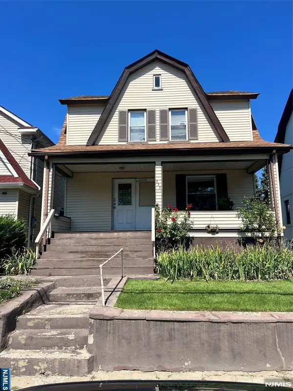 238 Stanley Place, Hackensack, NJ 07601