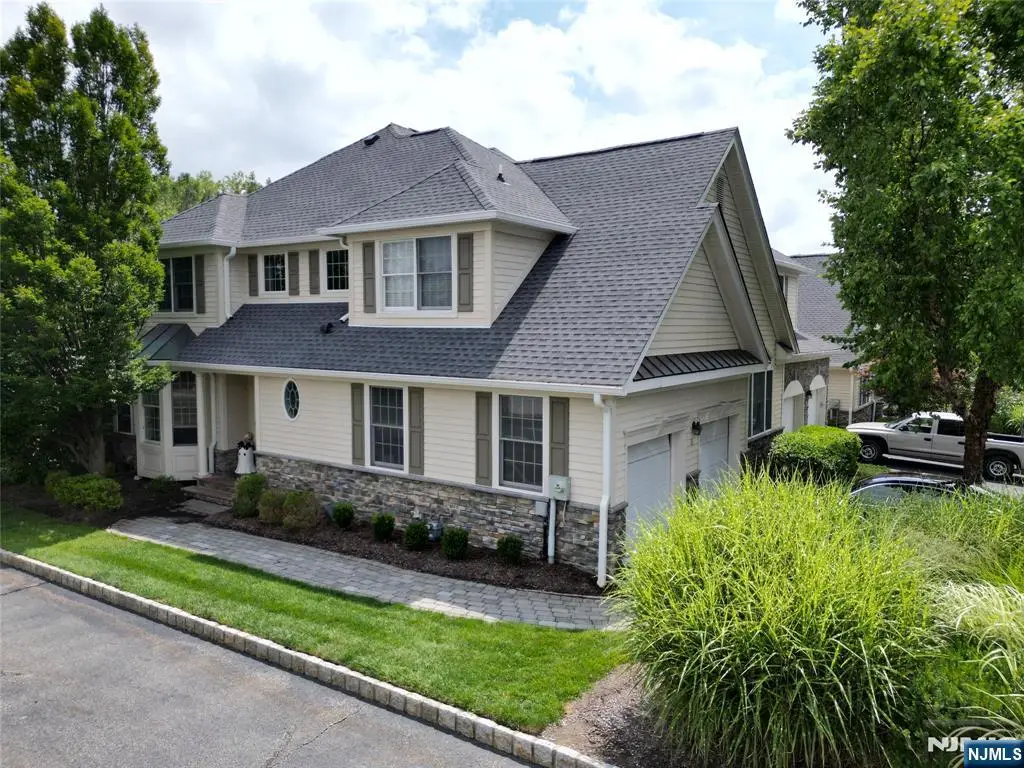 6 Schindler Court, Upper Saddle River, NJ 07458 - #1