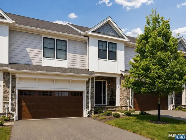 5 St Andrews Circle, River Vale, NJ 07675