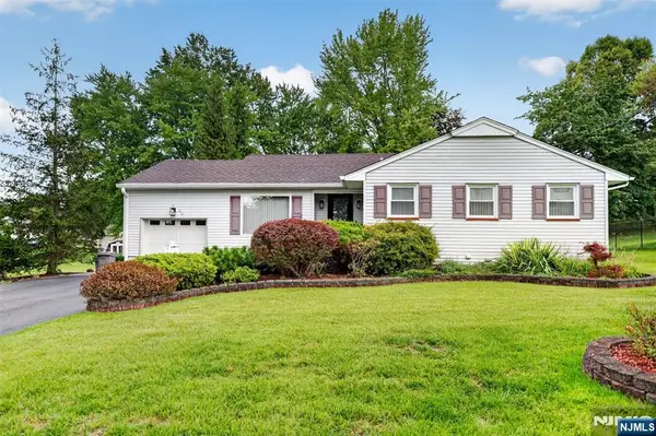 25 Normandy Drive, Wayne, NJ 07470