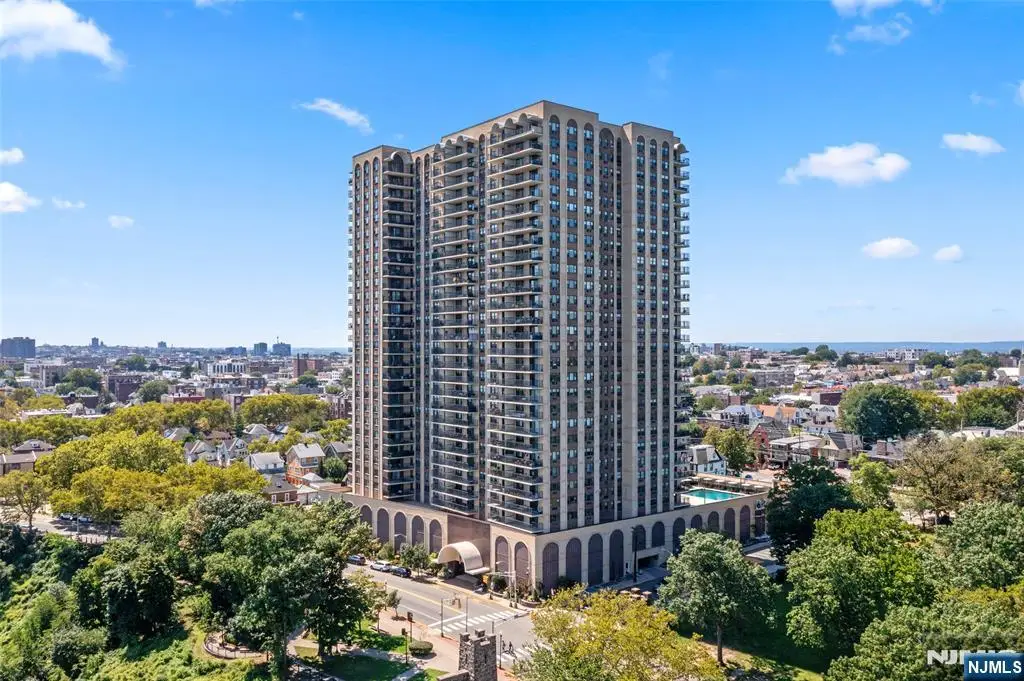 7855 Boulevard East 30H, North Bergen, NJ 07047 - #1