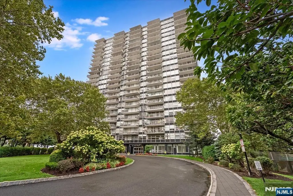 6050 E Kennedy Boulevard 15G, West New York, NJ 07093 - #1