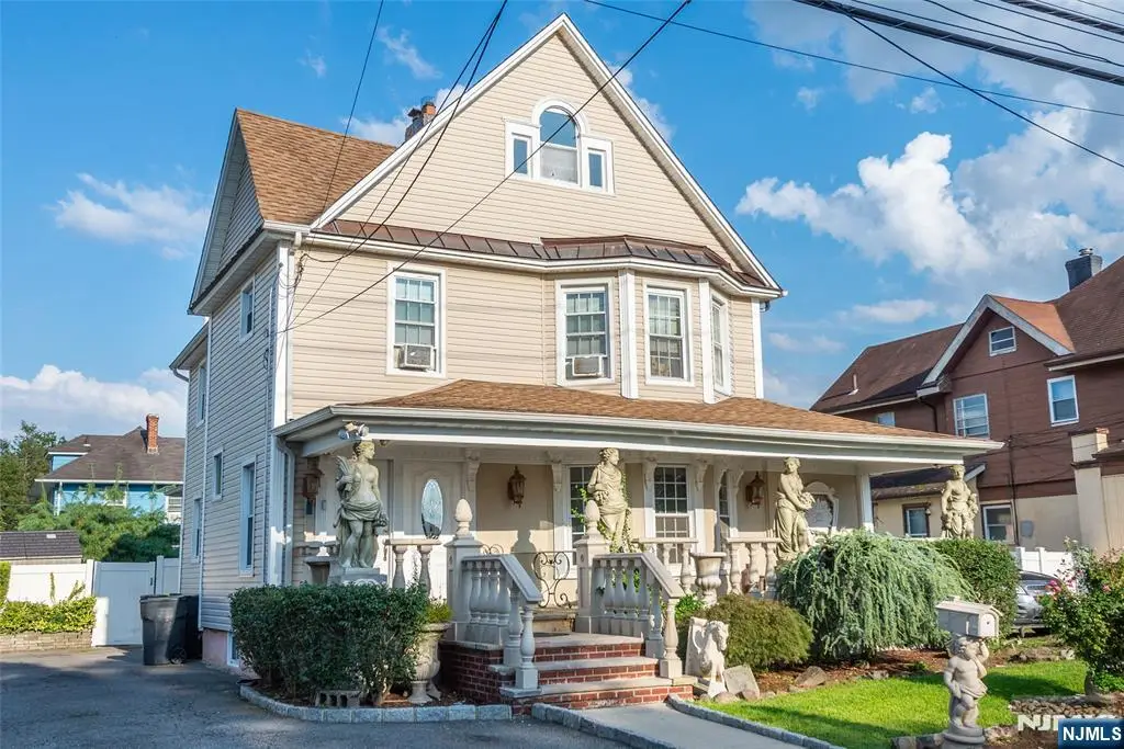 53 Murray Hill Terrace, Bergenfield, NJ 07621 - #1