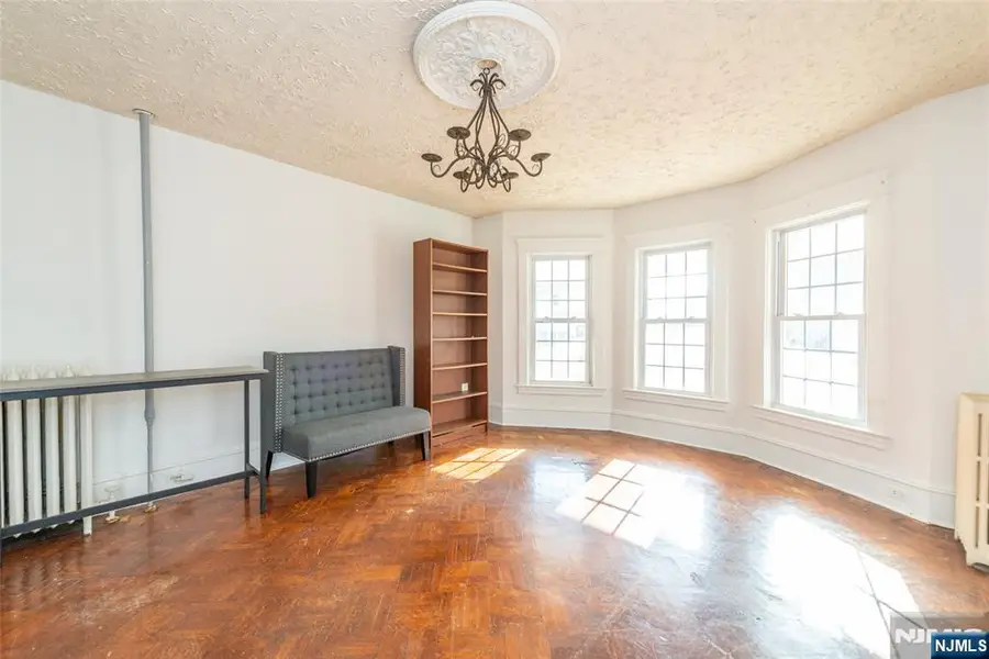 53 Murray Hill Terrace, Bergenfield, NJ 07621 - #2