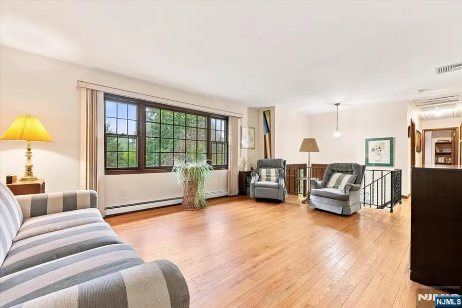 24 Hickory Road, Ringwood, NJ 07456 - #3
