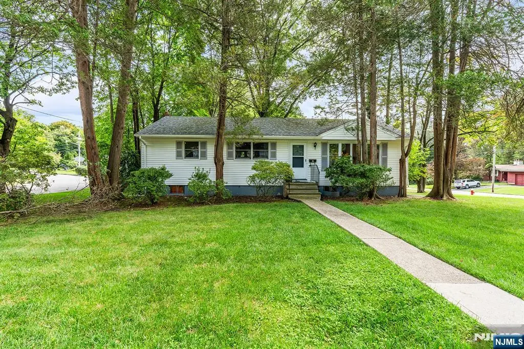 11 Mapleleaf Drive, Park Ridge, NJ 07656 - #1
