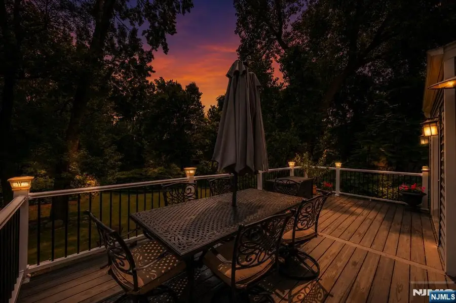 375 Queens Court, Ridgewood, NJ 07450 - #3
