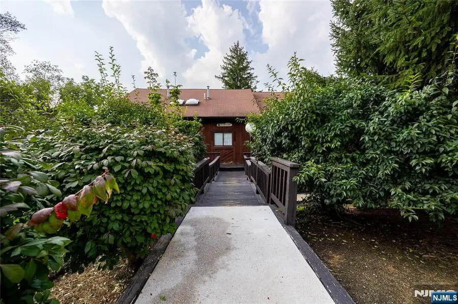 7 Sugar Loaf Court 5, Vernon Center, NJ 07462 - #3