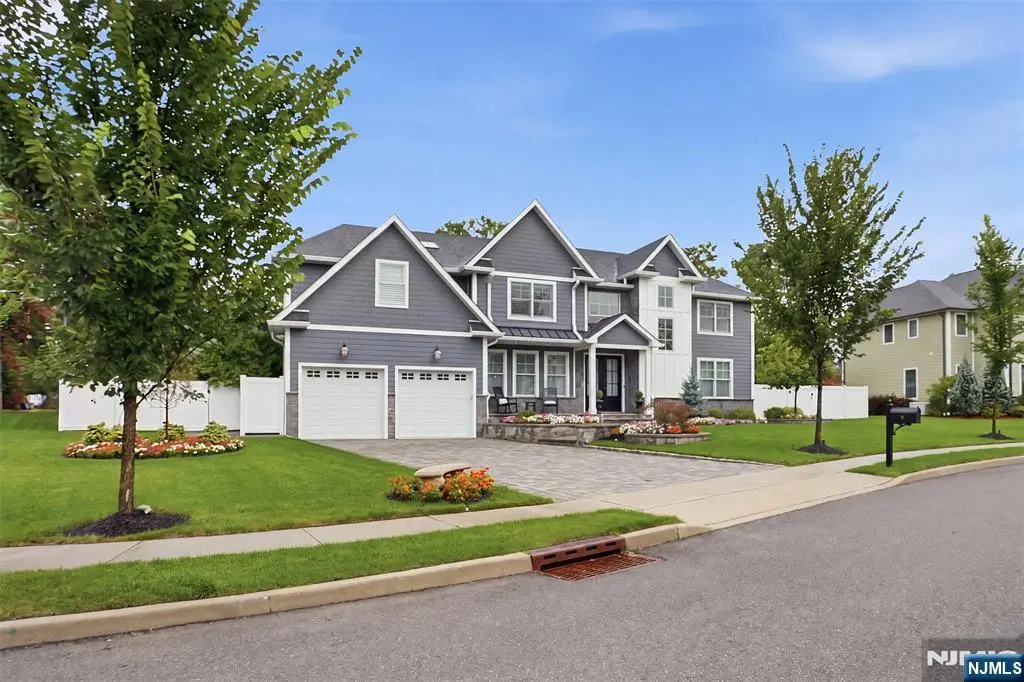 2 Churchill Court, Paramus, NJ 07652 - #1