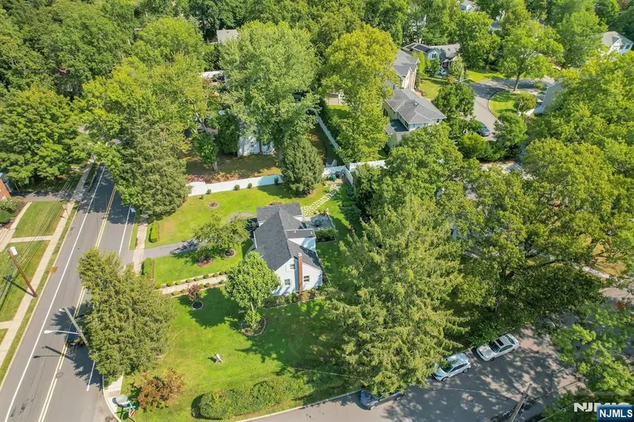 10 Knickerbocker Road, Demarest, NJ 07627 - #3