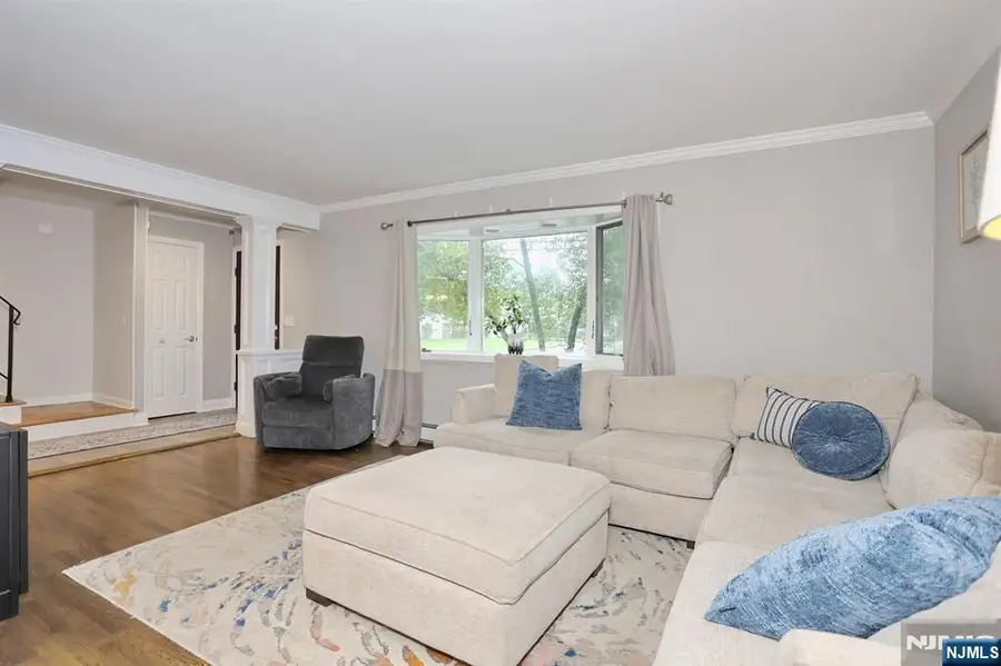 593 Westwood Avenue, River Vale, NJ 07675 - #3