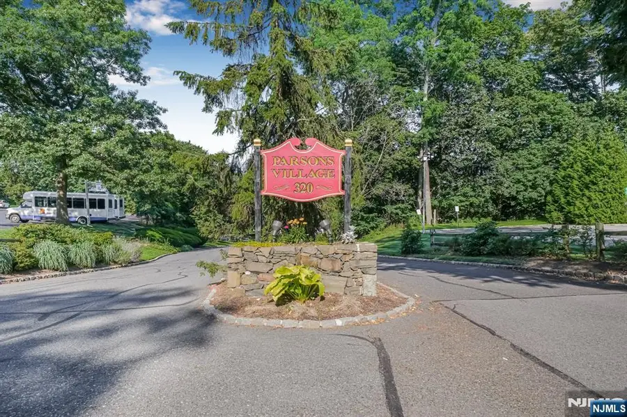 320 South Street 18H, Morristown, NJ 07960 - #2