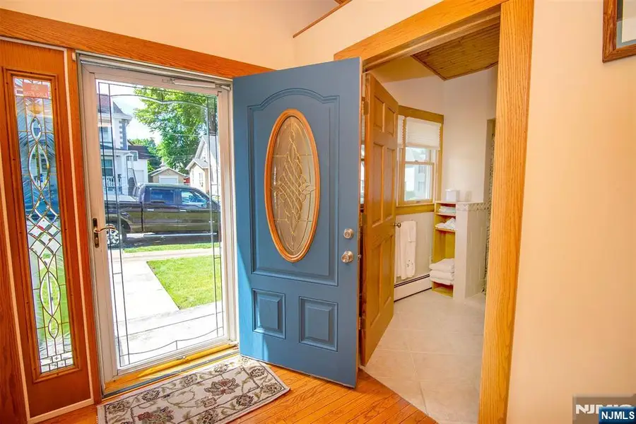 116 W Quackenbush Avenue, Dumont, NJ 07628 - #3