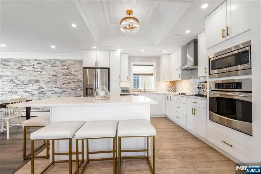 535 Willow Avenue, Lyndhurst, NJ 07071 - #3