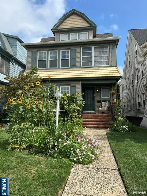 17 Mount Pleasant Avenue, West Orange, NJ 07052