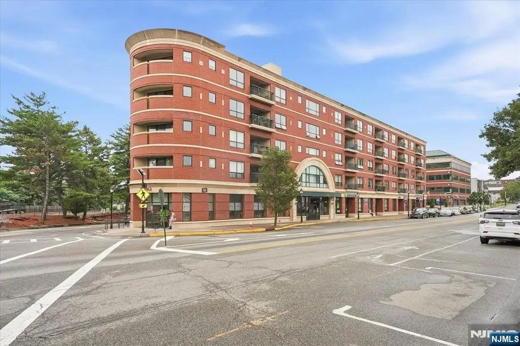 1 Orient Way 311, Rutherford, NJ 07070 - #1