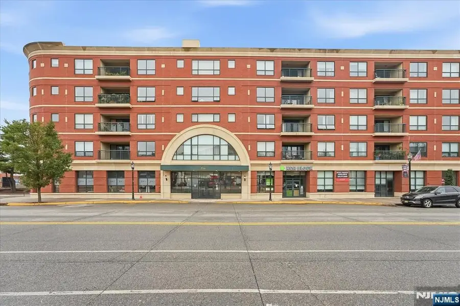 1 Orient Way 311, Rutherford, NJ 07070 - #3