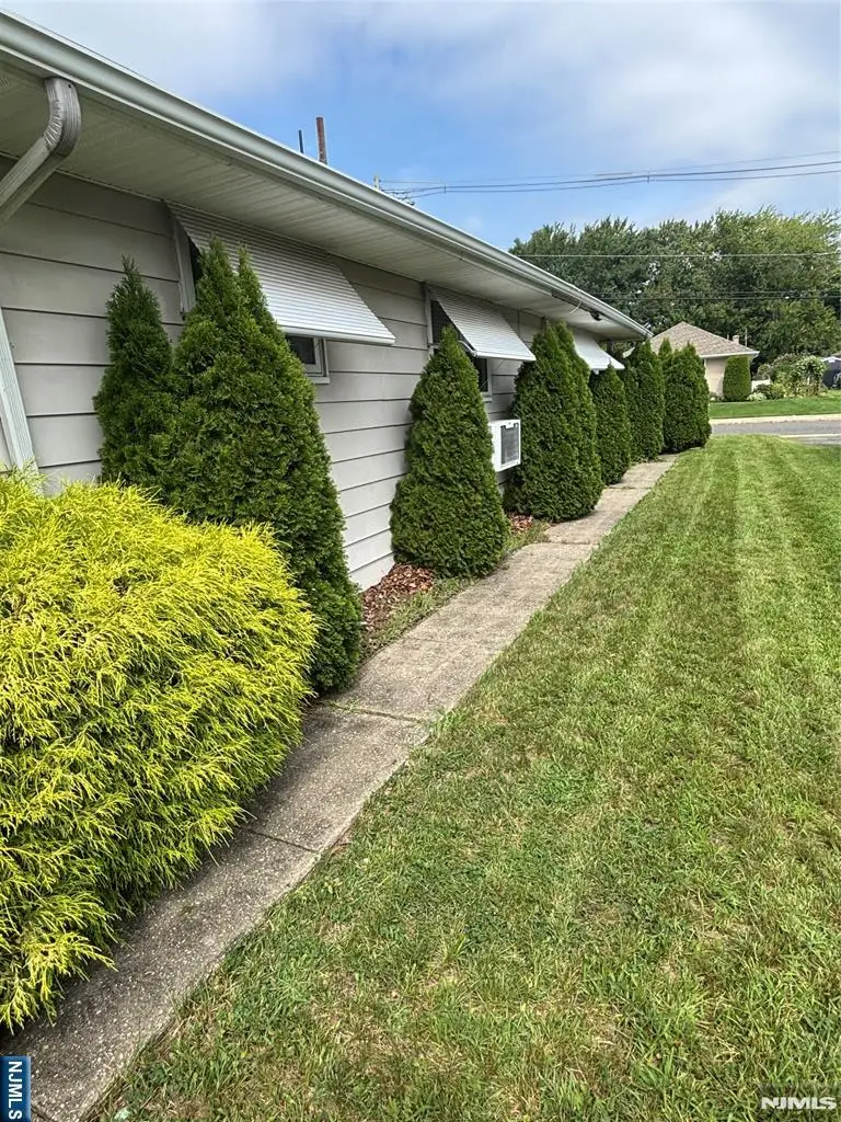 1813 Yorktowne Boulevard, Toms River, NJ 08753 - #2