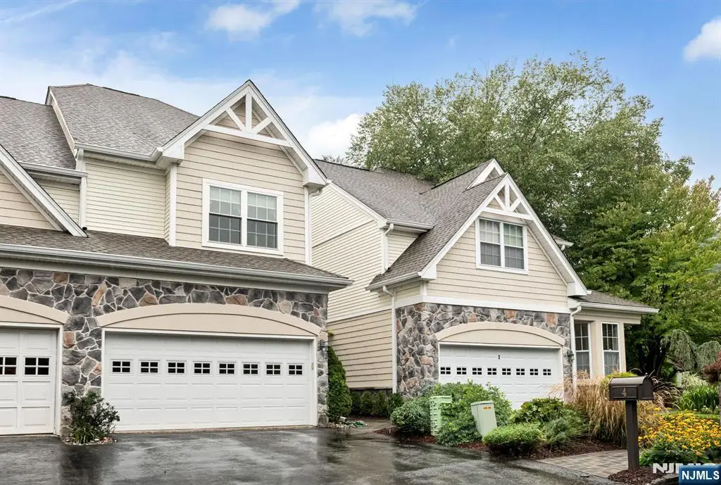 4 Kingsley Evans Circle, Oakland, NJ 07436 - #1