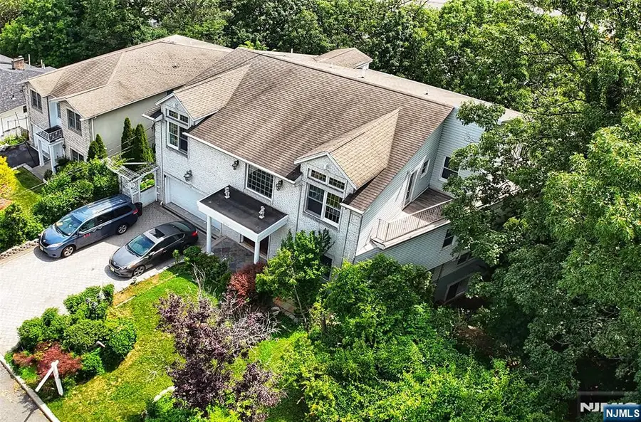 2186 Jones Road, Fort Lee, NJ 07024 - #2