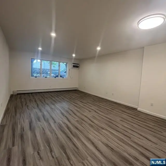 16 Elm Street 8, Bergenfield, NJ 07621 - #1