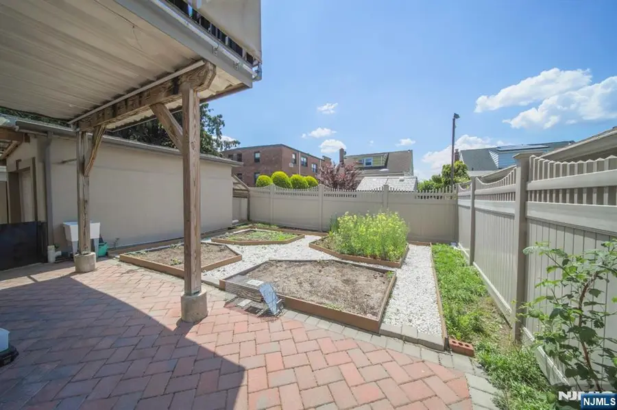 72 Brinkerhoff Terrace, Palisades Park, NJ 07650 - #3