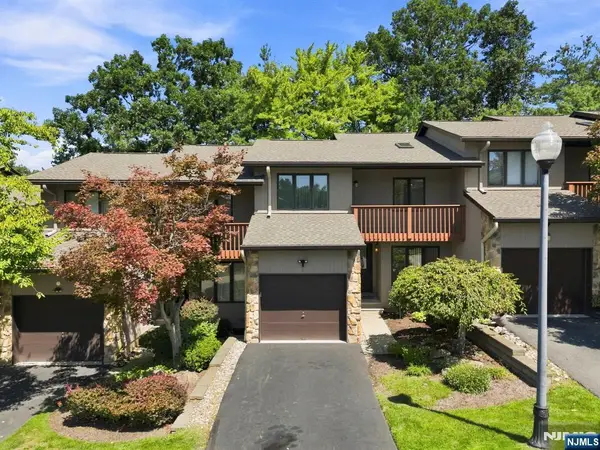 5 Wedgewood Drive, Woodland Park, NJ 07424
