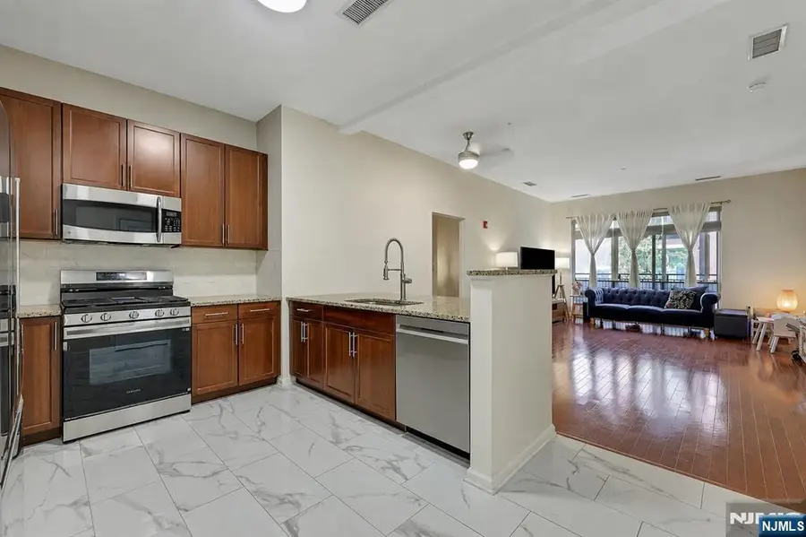 1109 Riverview Avenue 109, Englewood, NJ 07631 - #3