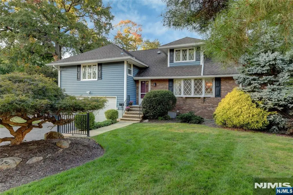 25 Morningside Circle, Little Falls, NJ 07424 - #1