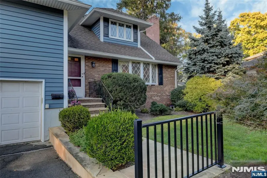 25 Morningside Circle, Little Falls, NJ 07424 - #2