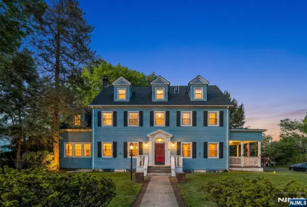 833 Salem Avenue, Hillside, NJ 07205