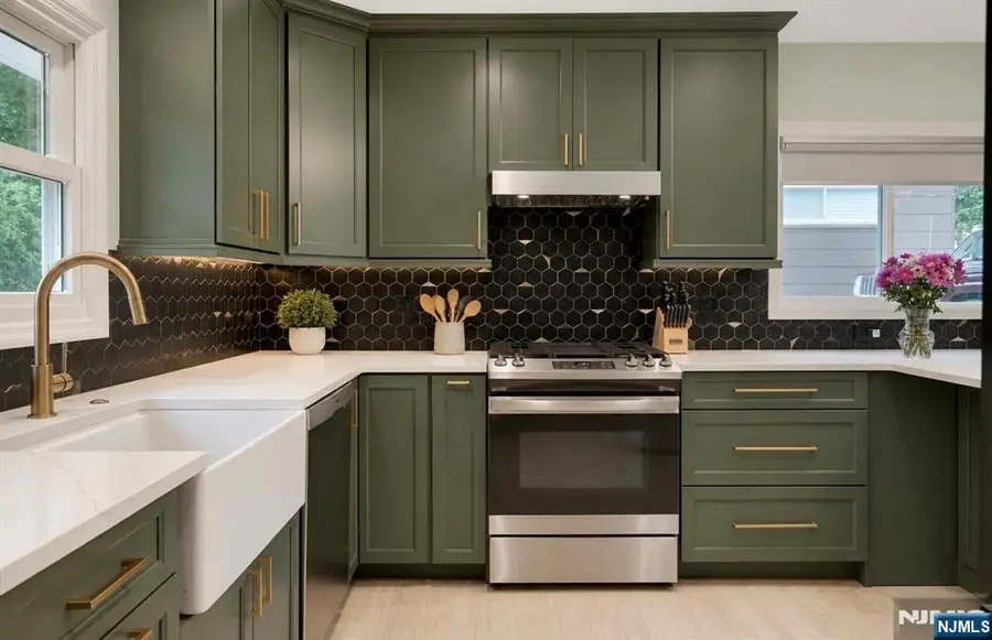 35 Sunrise Terrace, Cedar Grove, NJ 07009 - #3