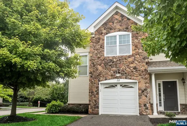 32 Dogwood Lane, Wanaque, NJ 07420